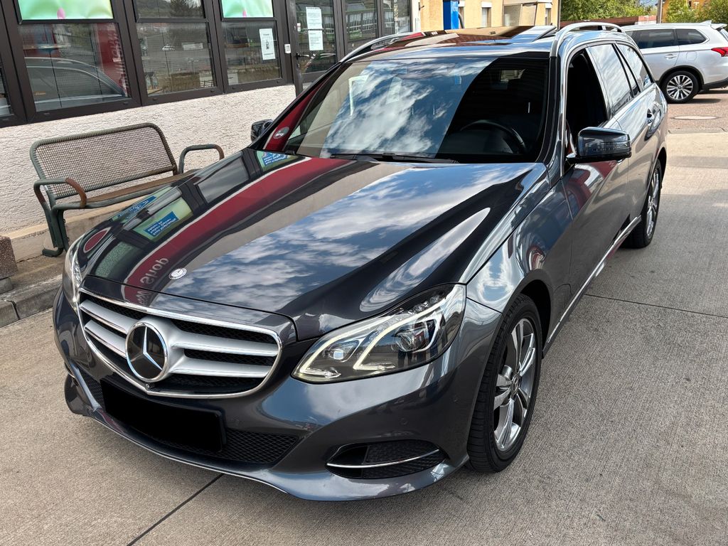 Bild des Angebotes Mercedes-Benz T-Modell E 250 BlueTec 4Matic ,Luftfederung,LED,