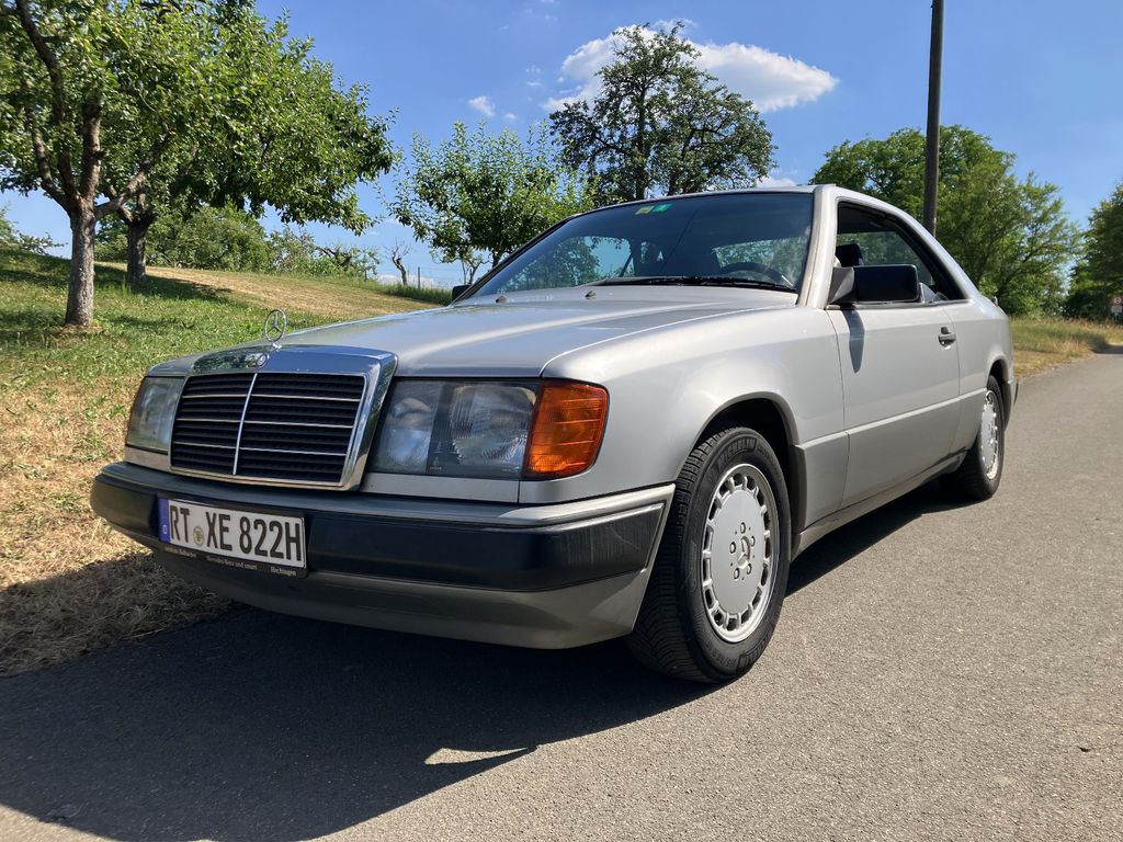 Bild des Angebotes Mercedes-Benz 300CE C124 W124 Coupé Automatik Silber
