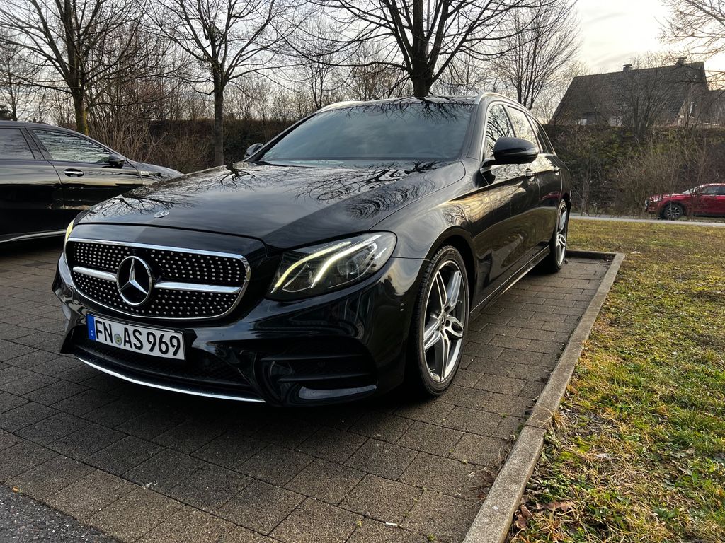 Bild des Angebotes Mercedes-Benz E 220 d T Autom. AMG Line