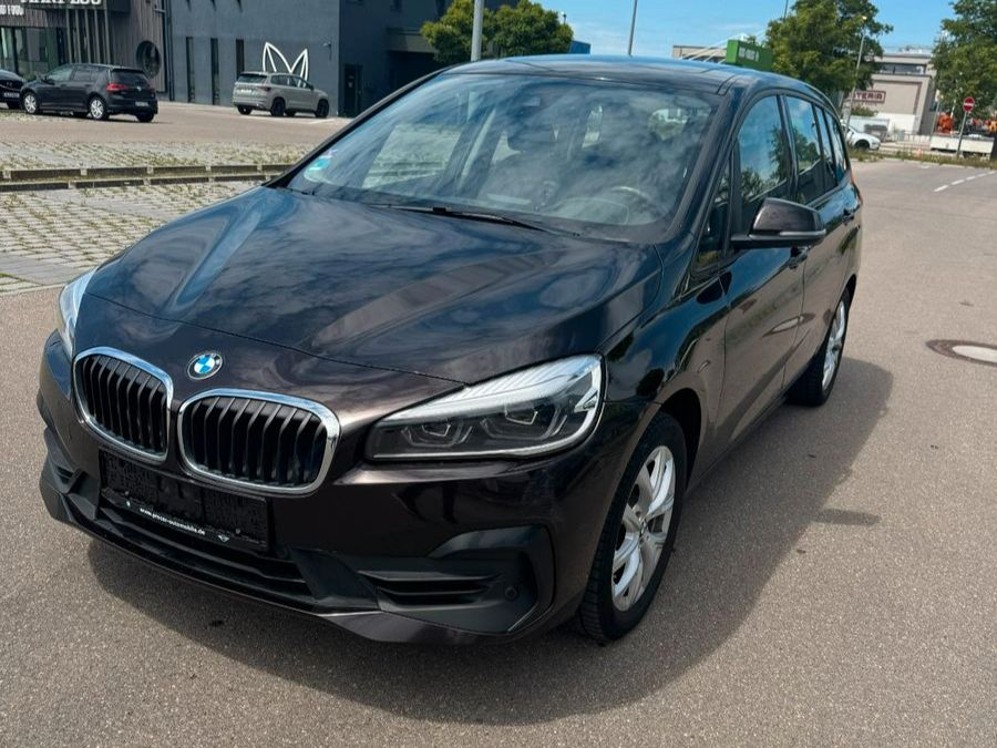 Bild des Angebotes BMW 216d GranTourer PANO*AHK*TUV*AppleCarPlay