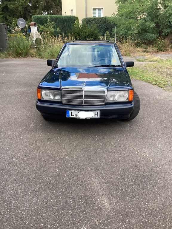 Bild des Angebotes Mercedes-Benz 190E 2.0