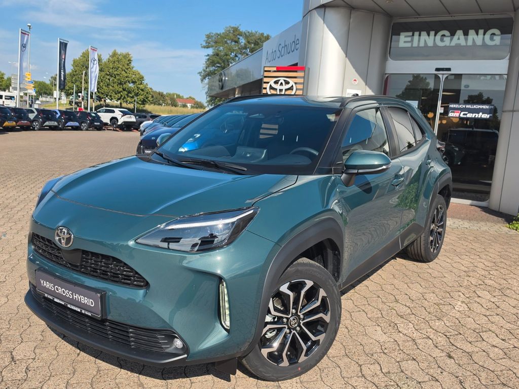 Bild des Angebotes Toyota Yaris Cross Teamplayer  **SAFETY/WINTER**