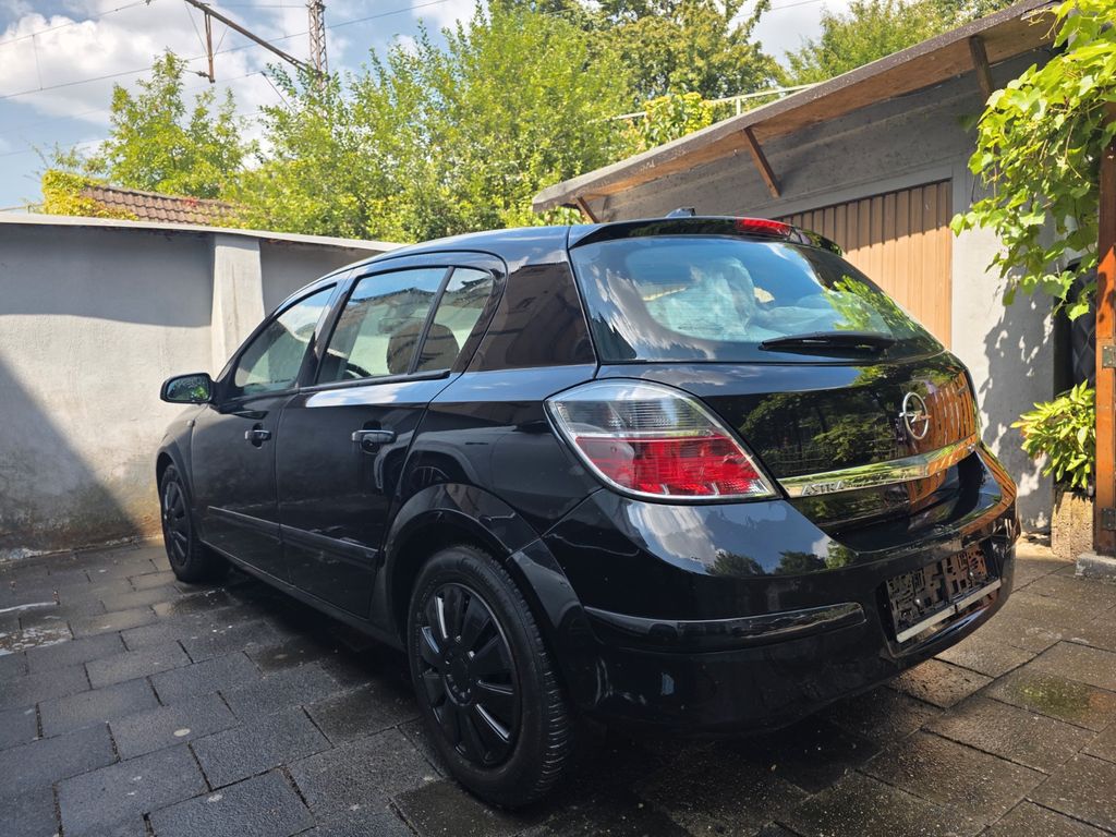 Bild des Angebotes Opel Astra 1.3 CDTI Sport 66kW Automatik Sport