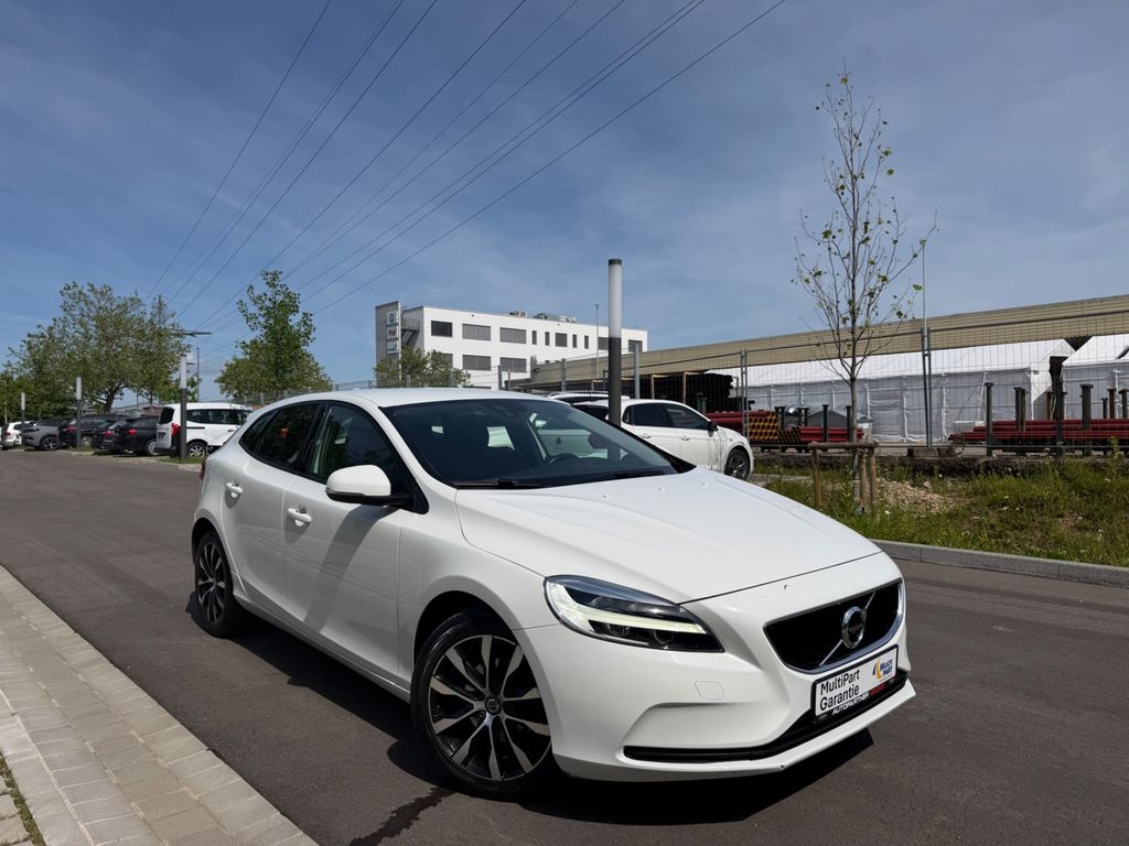 Bild des Angebotes Volvo V40 Momentum Garantie Tüv Servic Neu