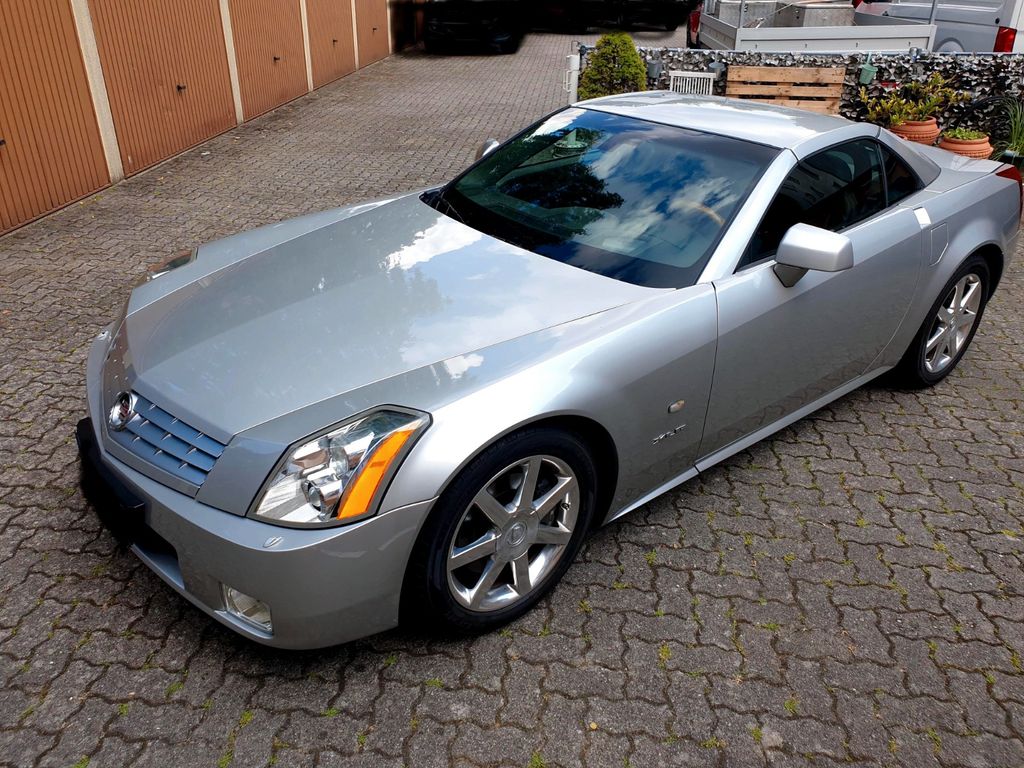 Bild des Angebotes Cadillac XLR 4.6 V8 Automatic wenig Kilometer aus 1. Hand