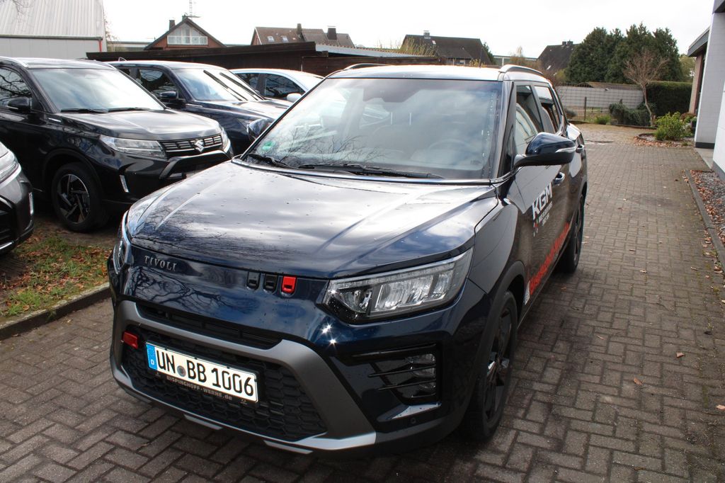 Bild des Angebotes KGM Tivoli Black 1,6/AT 2WD