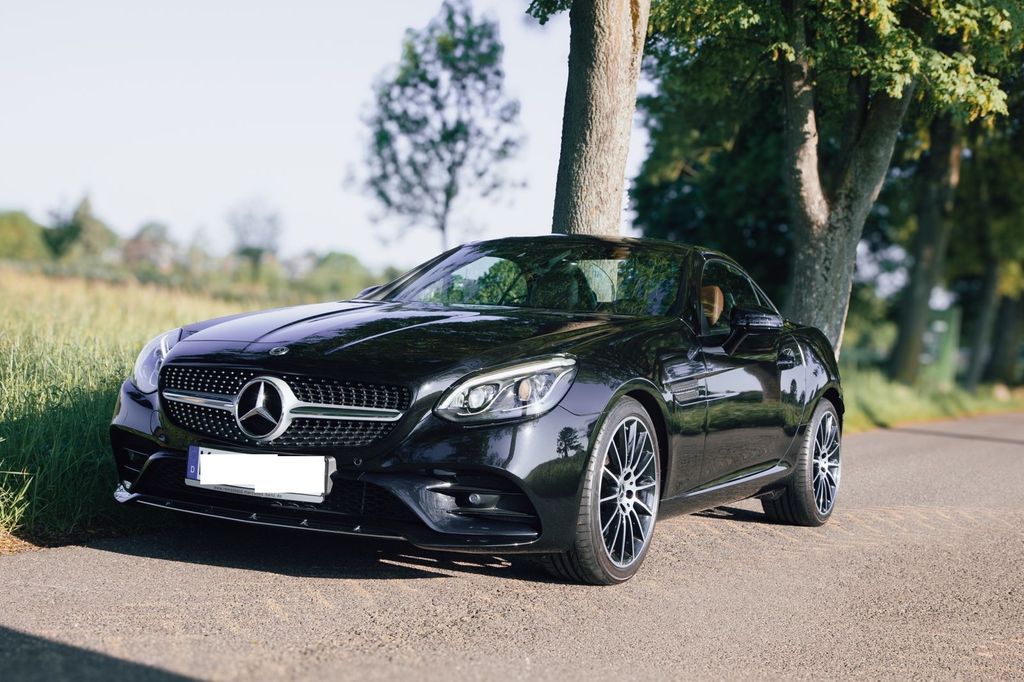 Bild des Angebotes Mercedes-Benz SLC 200 - AMG Line