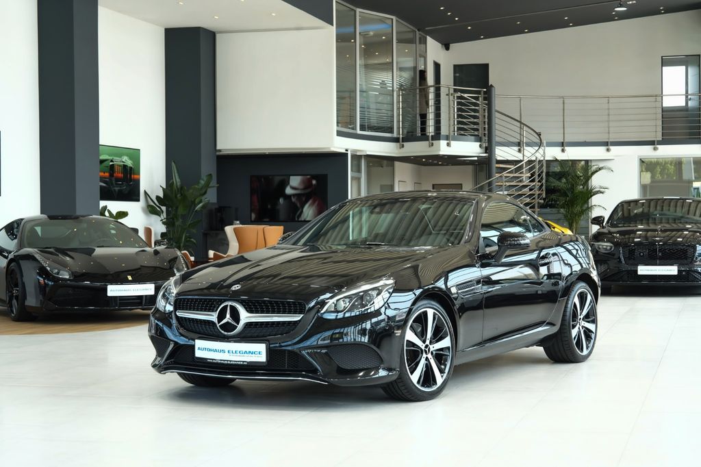 Bild des Angebotes Mercedes-Benz SLC 250d Roadst.*LED*COMAND*LEDER*AIRSCARF*PANO*