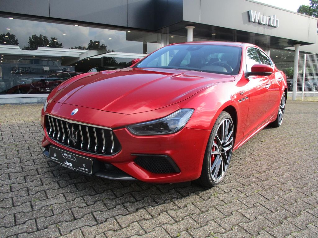 Bild des Angebotes Maserati Ghibli Trofeo 3,8 V8/Rosso Magma Fuoriserie