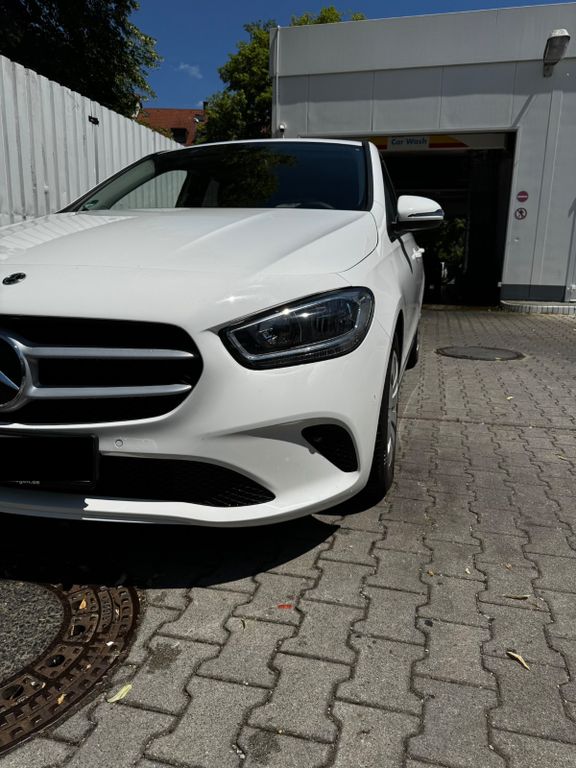Bild des Angebotes Mercedes-Benz B 180 DCT -