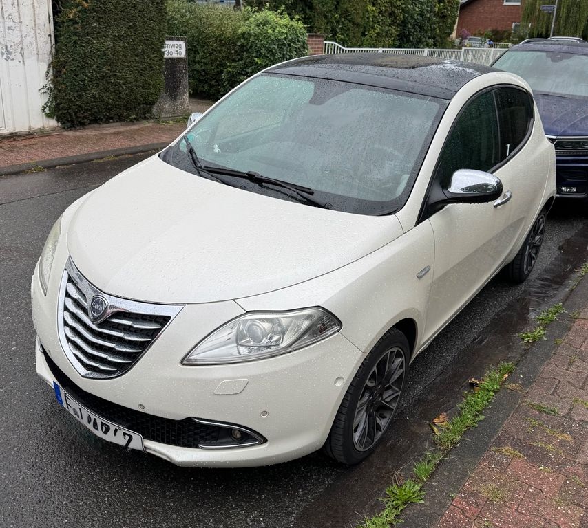 Lancia Ypsilon Platinum 0.9 TwinAir Turbo
