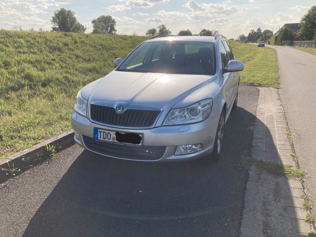 Bild des Angebotes Skoda Octavia 1.4 TSI Family Combi Family
