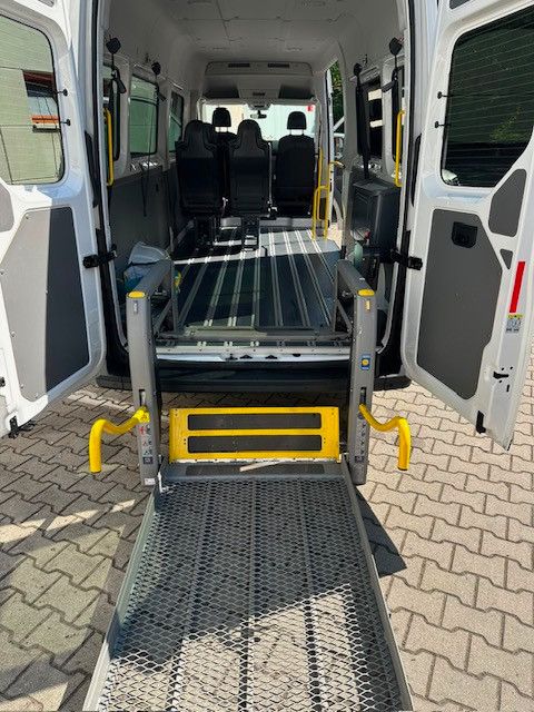 Bild des Angebotes Volkswagen Crafter Kombi 35 Hochdach FWD Hecklift