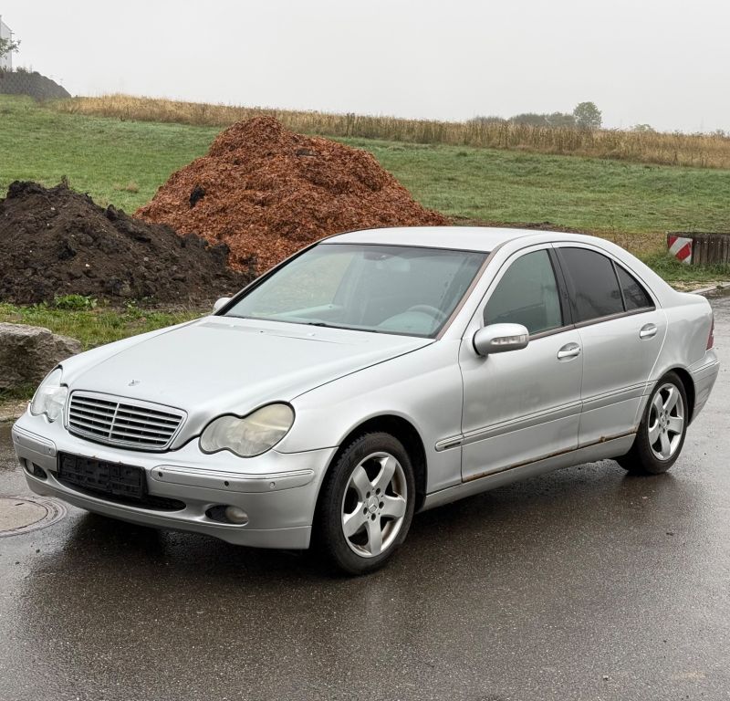 Mercedes-Benz C 200 Lim. CDI Elegance *KLIMA*TEMPOMAT*6.GANG*