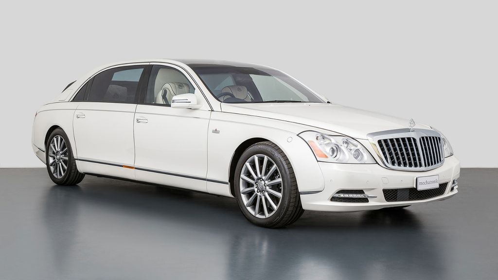 Maybach 62 S Landaulet RHD