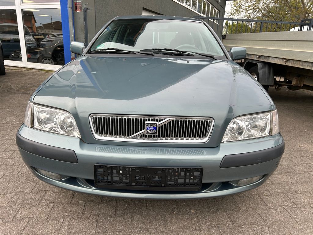 Bild des Angebotes Volvo V40 1.8 Comfort