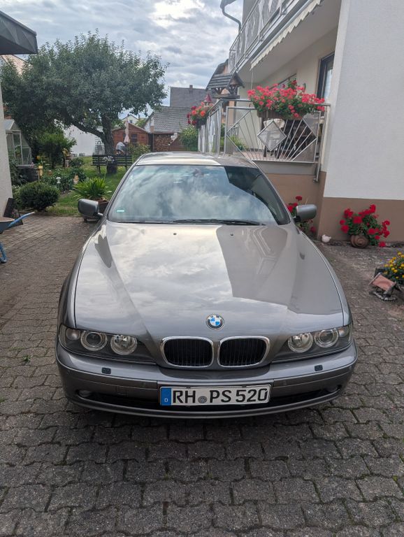BMW 520i Exclusive Line
