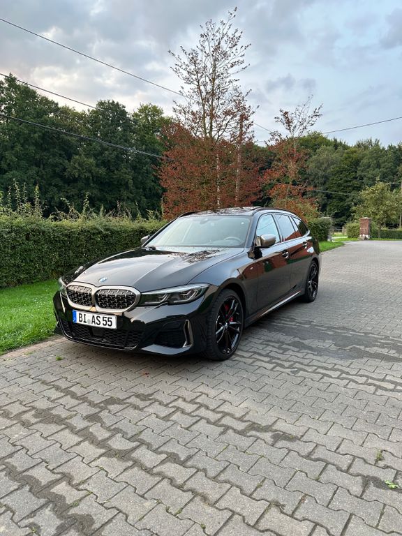 Bild des Angebotes BMW  M340i xDrive Touring (374 PS) - unfallfrei, TÜV