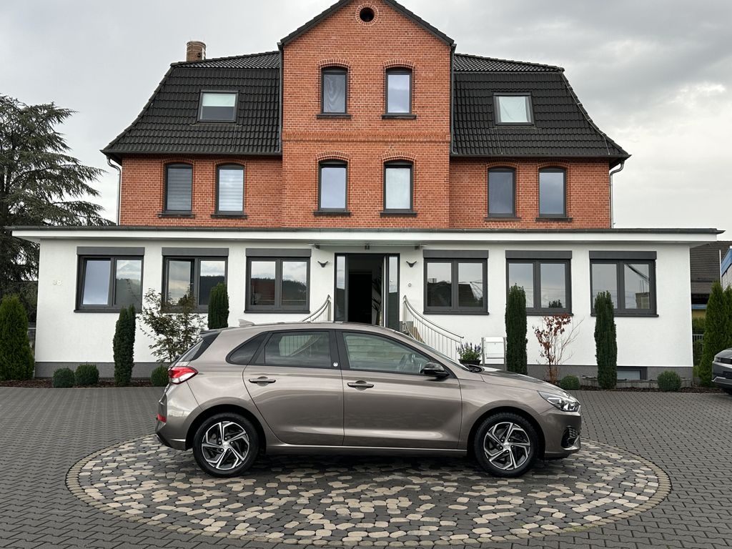 Bild des Angebotes Hyundai i30 Edition 30 SHZ LHZ TEMPO SMART-LINK CAM AHK