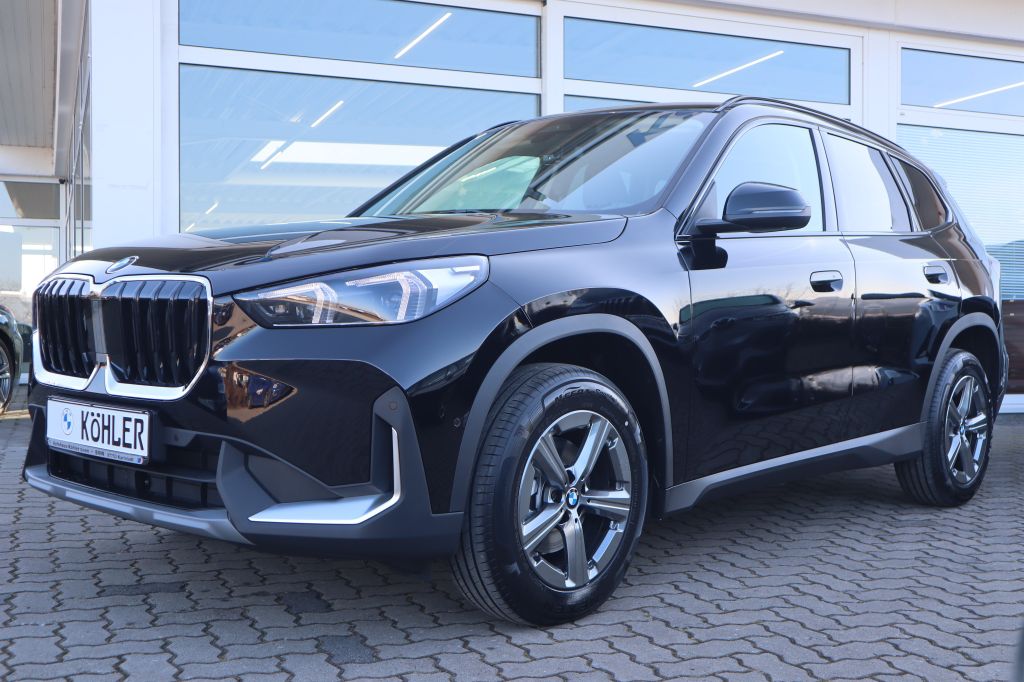 BMW X1 sDrive18i AHK/Lhz/PremiumPaket/DAB/Shz