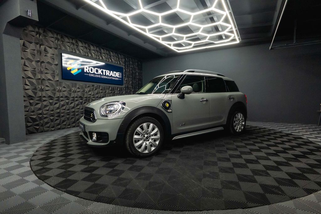 Bild des Angebotes MINI COOPER SE Countryman All4 | Pano | ACC | Plug-In