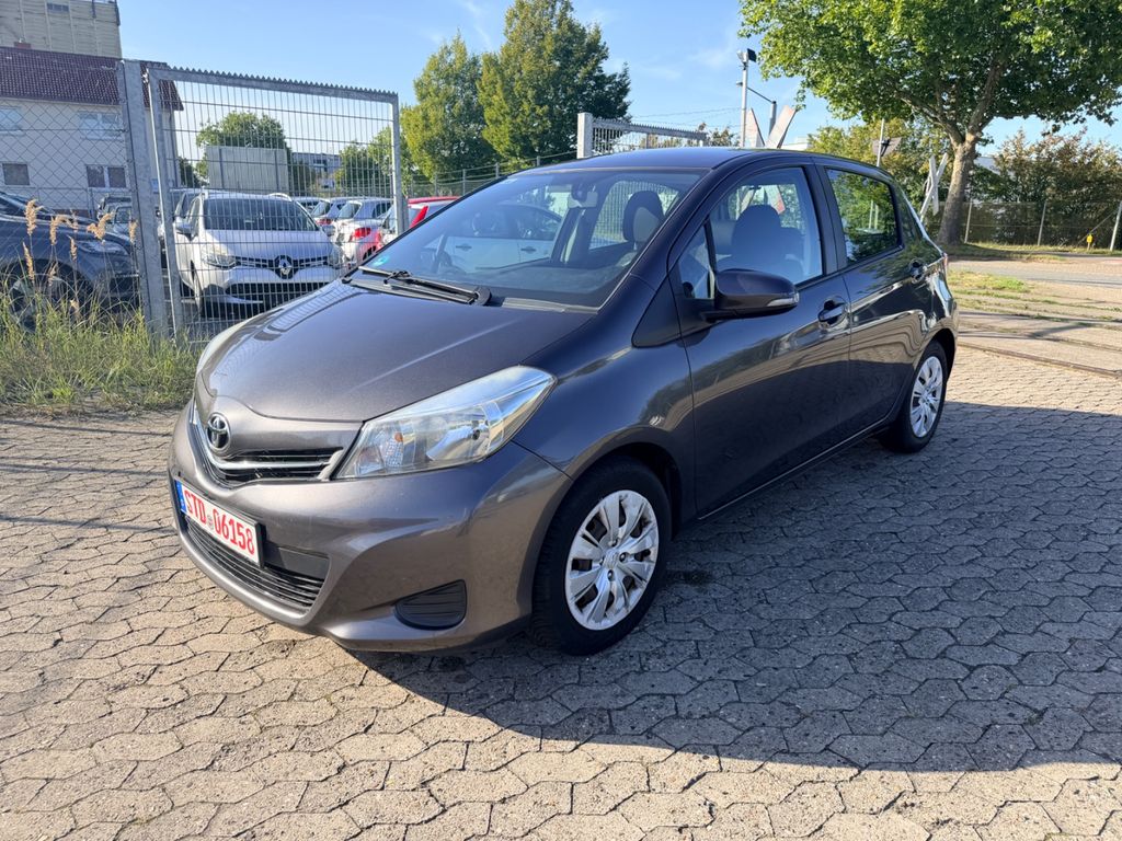 Bild des Angebotes Toyota Yaris Life 1,3*Automatik*Klima*2.Hd*Kamera*Navi*