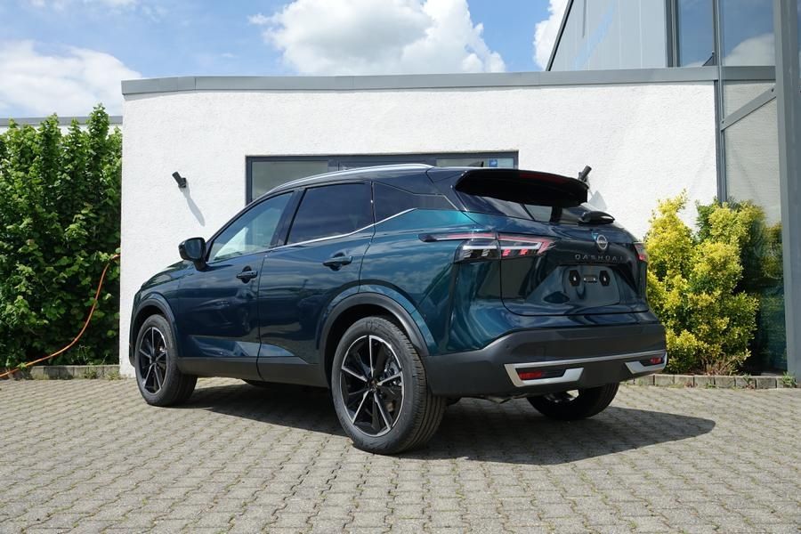 Bild des Angebotes Nissan Qashqai TEKNA 158PS ALLRAD 4x4 Pano/Bose +AHK!