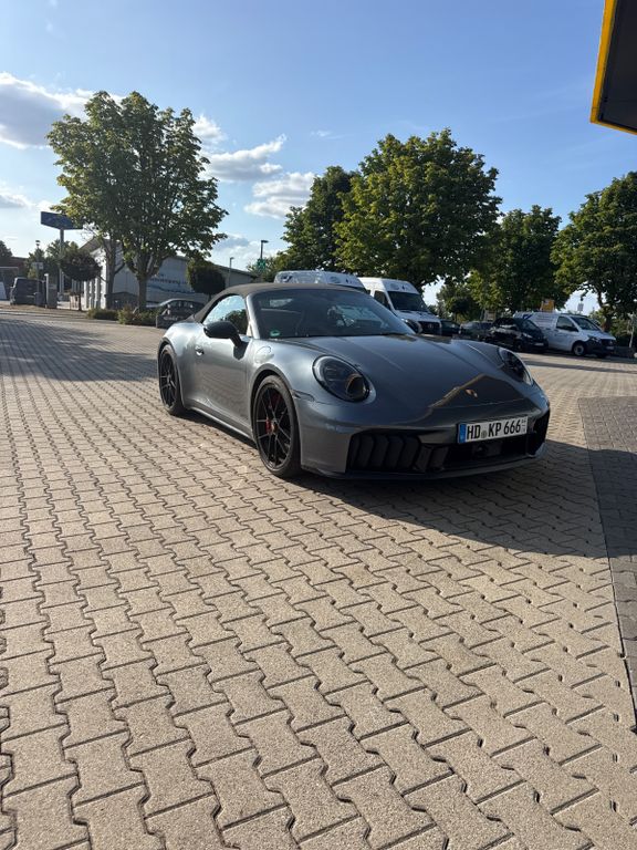 Porsche 991 Carrera 4 GTS