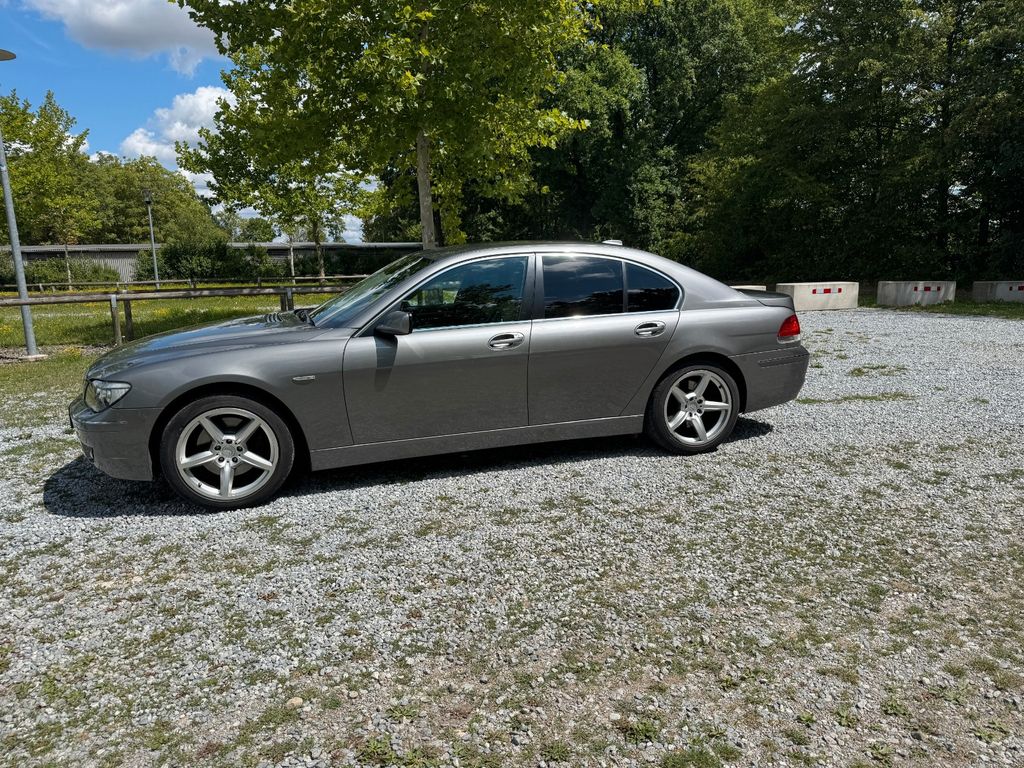 Bild des Angebotes BMW 740i A -