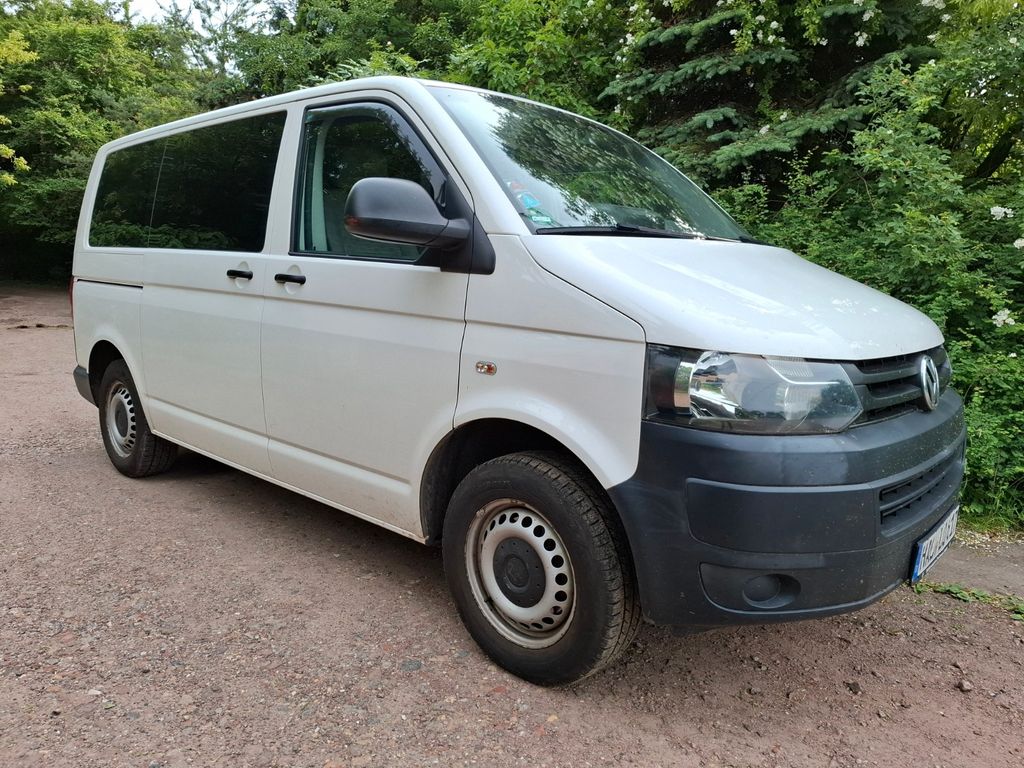 Bild des Angebotes Volkswagen T5 Kombi Light-Camper 8-Sitzer Transporter