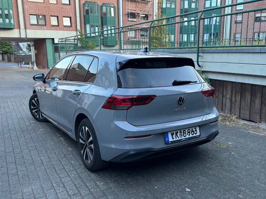 Bild des Angebotes Volkswagen Golf VIII TGI United CNG + Benzin Reserve Tank