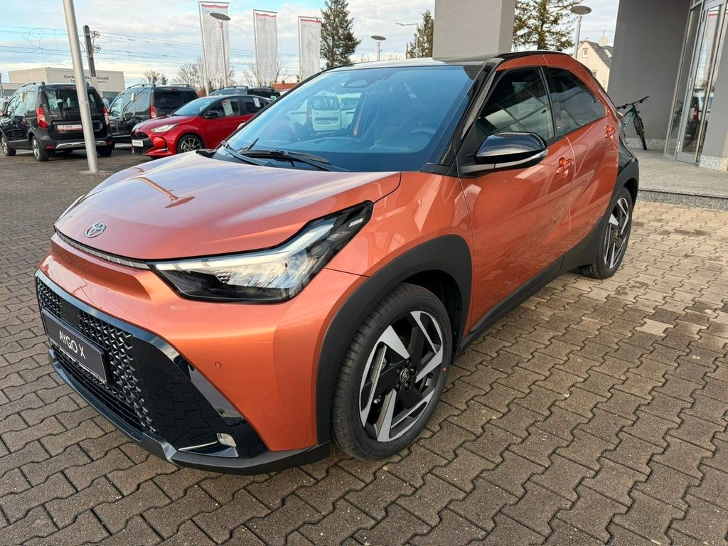 Bild des Angebotes Toyota Aygo X Lounge 1.5l Hybrid*PDC,SHZ,Teilleder*