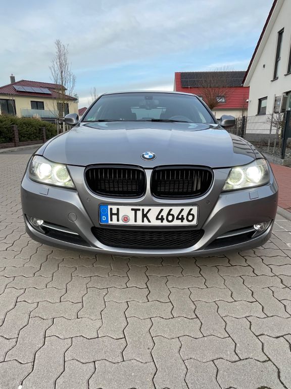 Bild des Angebotes BMW 318d Edition Exclusive Vollausstattung