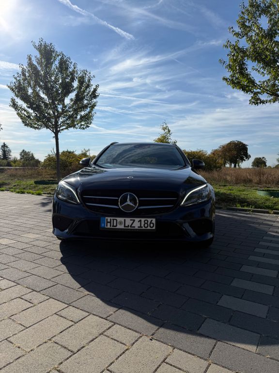 Bild des Angebotes Mercedes-Benz 220