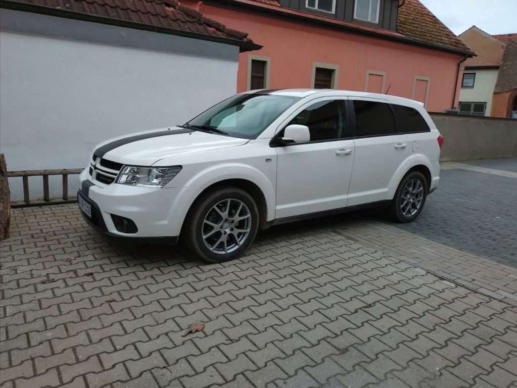 Dodge Journey 3.6 V6 RT LPG 7-Sitzer Autom. HU 08/27
