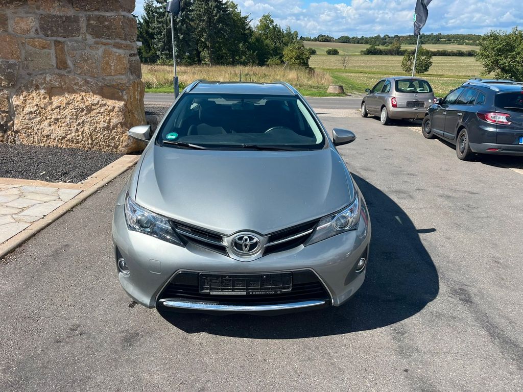 Bild des Angebotes Toyota Auris Touring Sports Life+