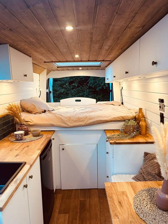 Bild des Angebotes Peugeot Boxer L4 Camper | Ausbau 2024 | 65k km | Solar