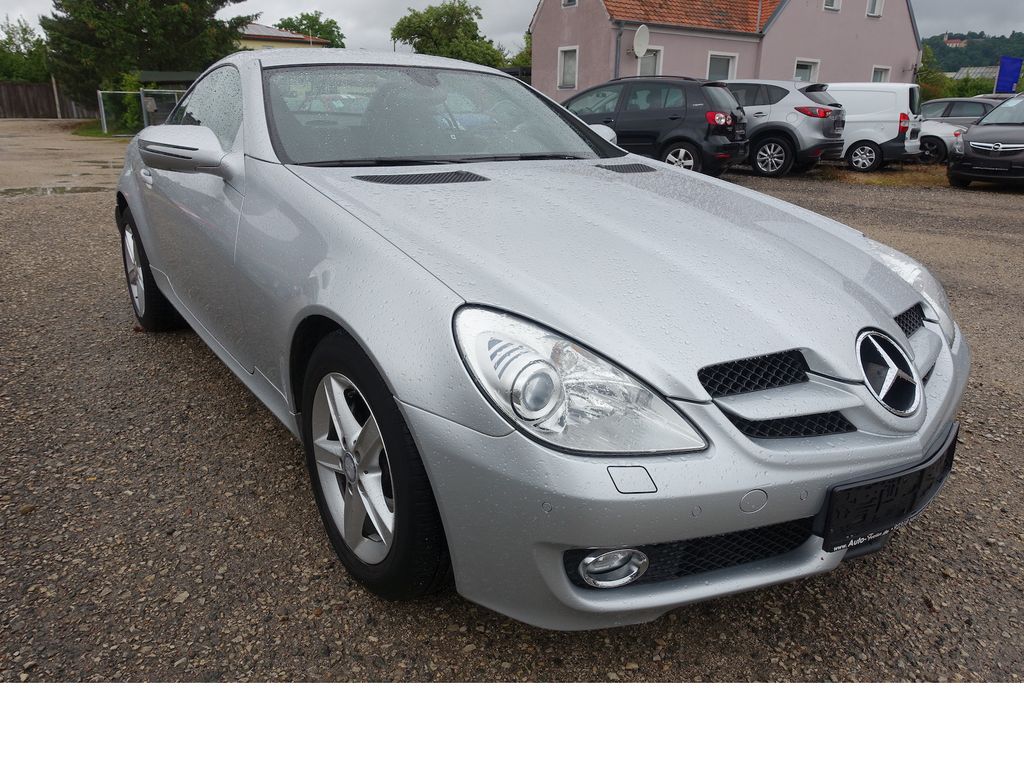 Bild des Angebotes Mercedes-Benz SLK 200 Kompr. Airscarf Bi-Xenon PDC Leder Navi