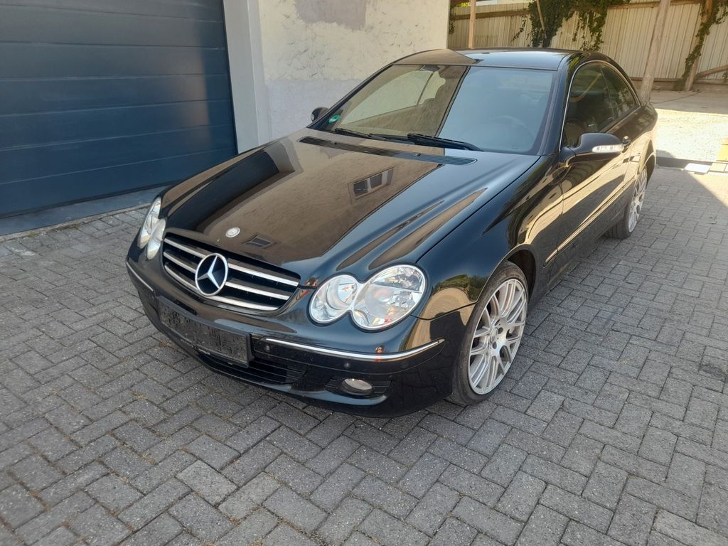 Bild des Angebotes Mercedes-Benz CLK 220 CDI AVANTGARDE