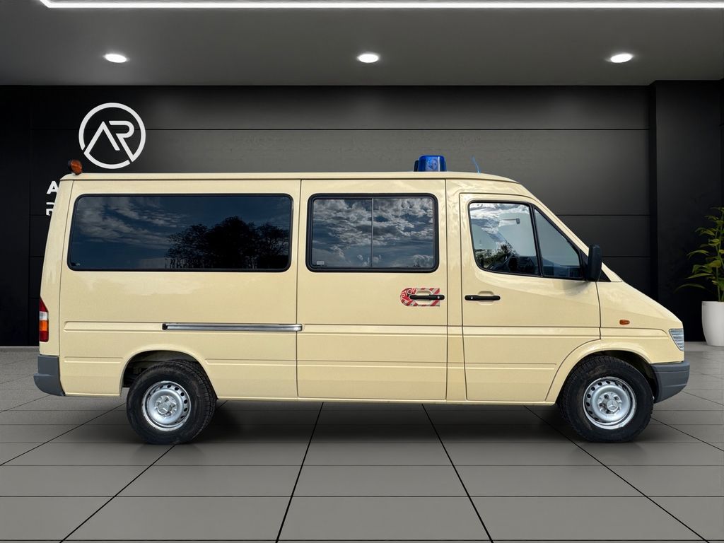 Bild des Angebotes Mercedes-Benz Sprinter 312 D*5-ZYLINDER*9-SITZE*LANG*63222KM
