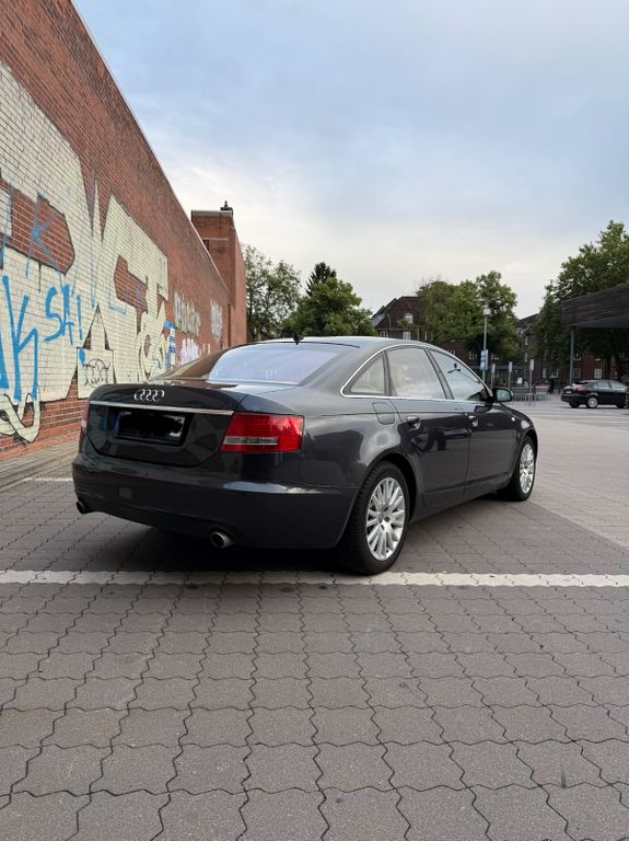 Audi A6 4.2 quattro, Leder, S-Heft gepflegt, Bose