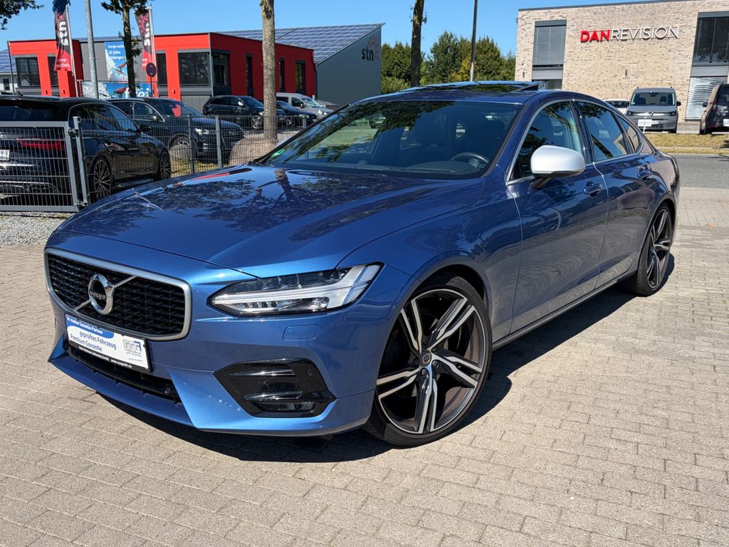 Bild des Angebotes Volvo S90 Lim. R Design LED ACC HuD SD Kam Memo B&W