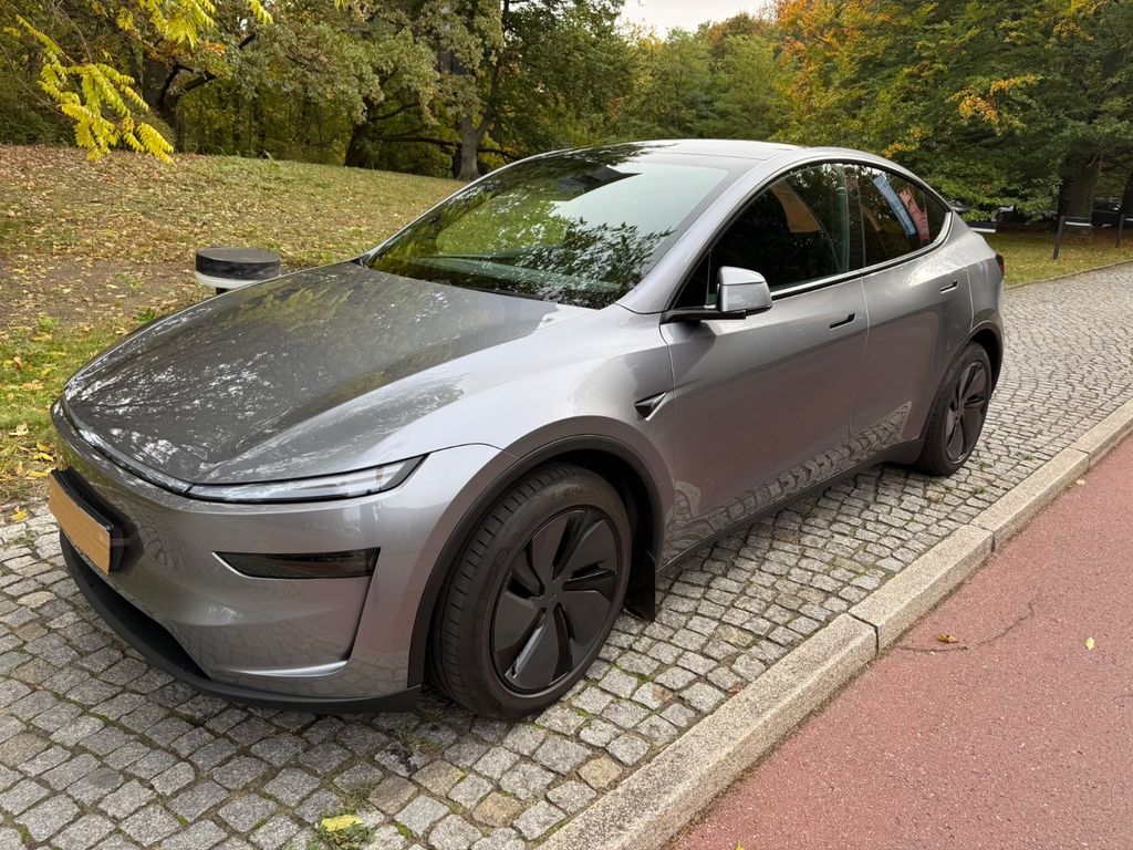 Tesla Model Y Maximale Reichweite RWD -