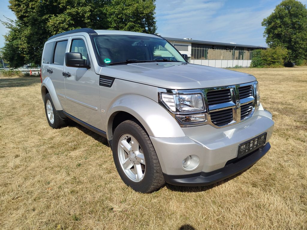 Bild des Angebotes Dodge Nitro SXT 2.8 CRD 4WD Autom. SXT