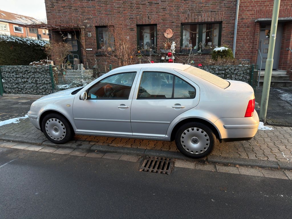 Bild des Angebotes Volkswagen VW Bora 1.6 | TÜV Neu | Kupplung & Brem