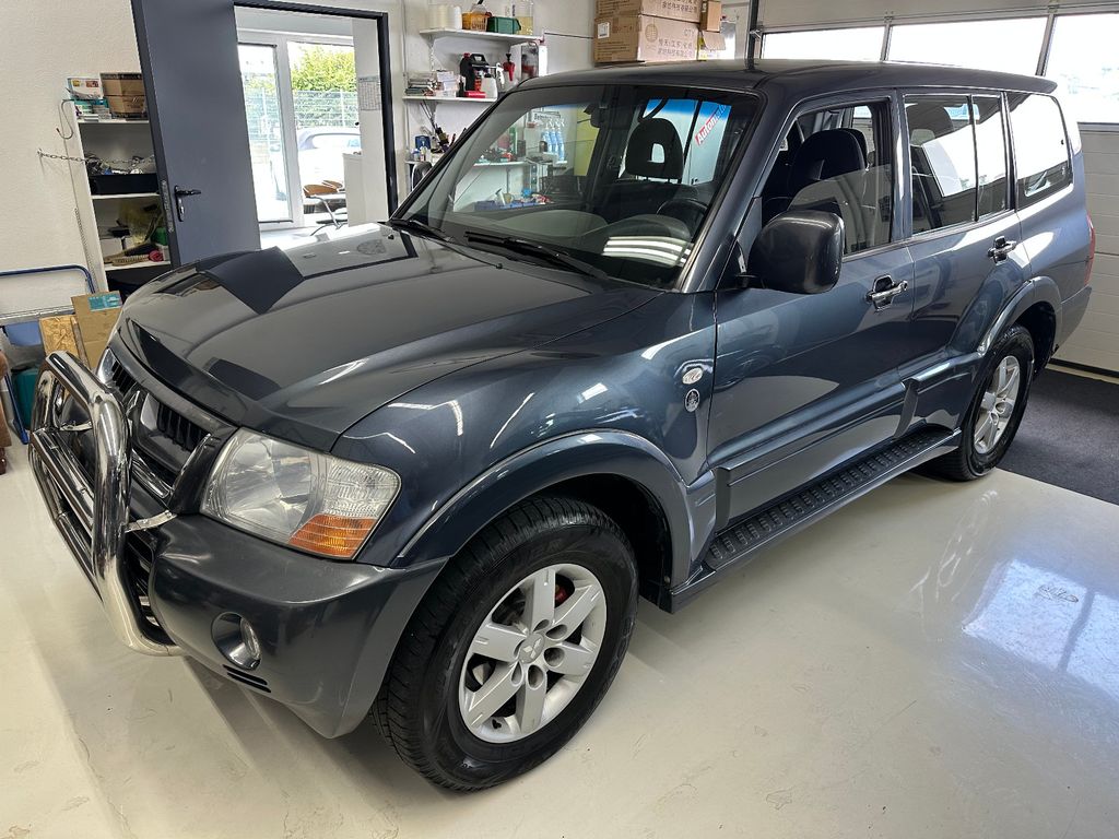 Mitsubishi Pajero 3.2 DI-D Liberty