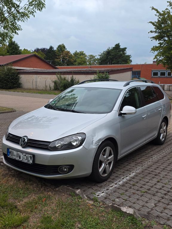 Bild des Angebotes Volkswagen Golf 1.6 TDI BMotion Tech Comfortline Varian...