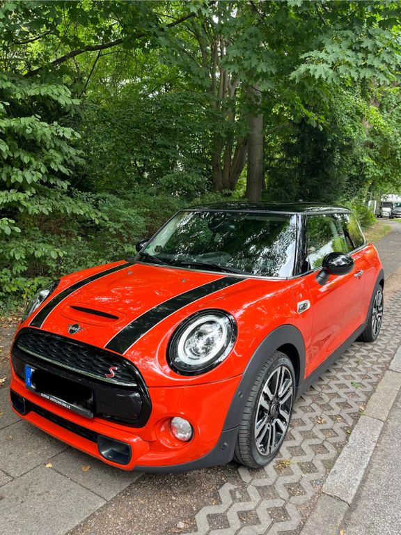 Bild des Angebotes MINI Cooper S, 61.250 km, TOP-Zustand, TÜV bis 8/2028