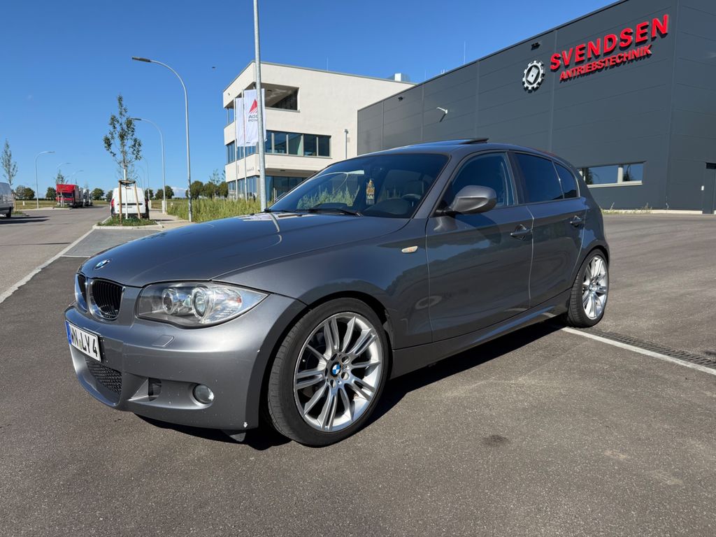 Bild des Angebotes BMW 118i M Paket,Navi,Shz,Schiebedach,Leder,18 Zoll