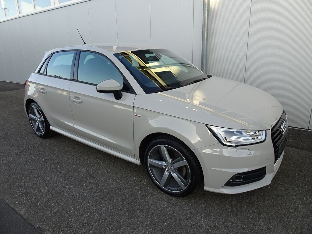 Bild des Angebotes Audi A1 Sportback 2x S-Line NAVI GRA XENON 17" PDC